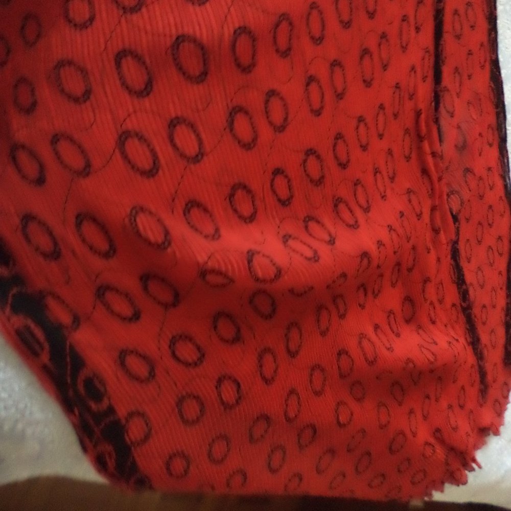 RED and BLACK CIRCLE SCARF   by RAY   ~ Accordion Fabric Style ~  100% Silk
